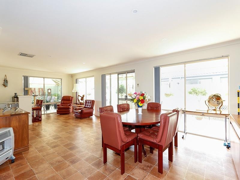 14 Lindeman Heights, Ridgewood WA 6030