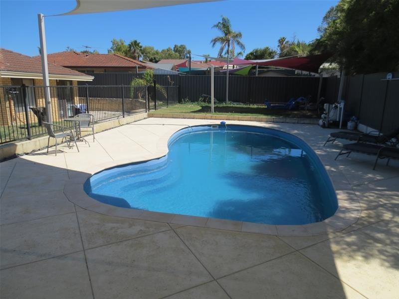 17 Smoothstone Court, Joondalup WA 6027