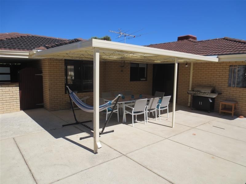 17 Smoothstone Court, Joondalup WA 6027