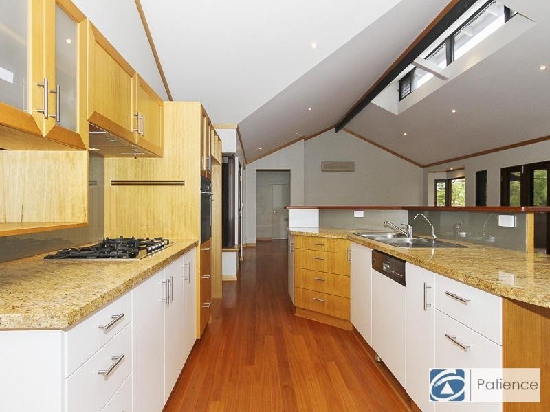 18 Cockatoo Ridge, Joondalup WA 6027