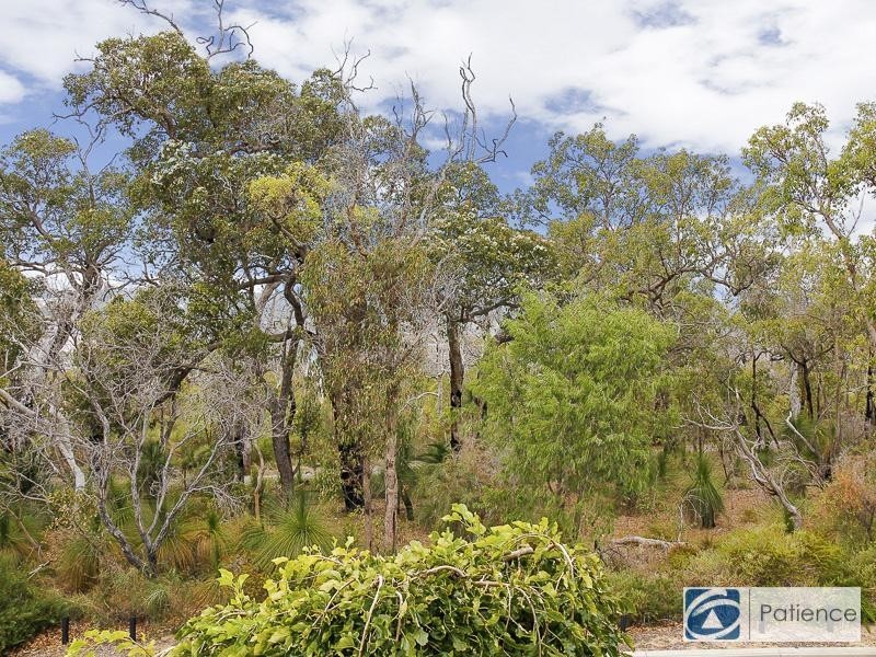 18 Cockatoo Ridge, Joondalup WA 6027