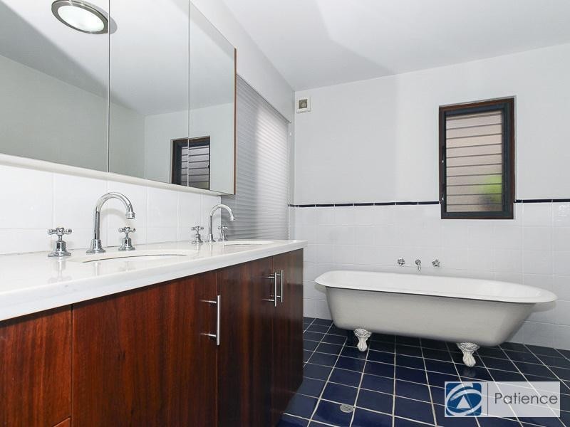 18 Cockatoo Ridge, Joondalup WA 6027