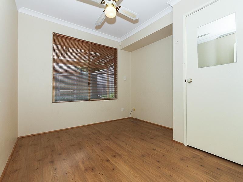 4 Akera Close, Hillarys WA 6025