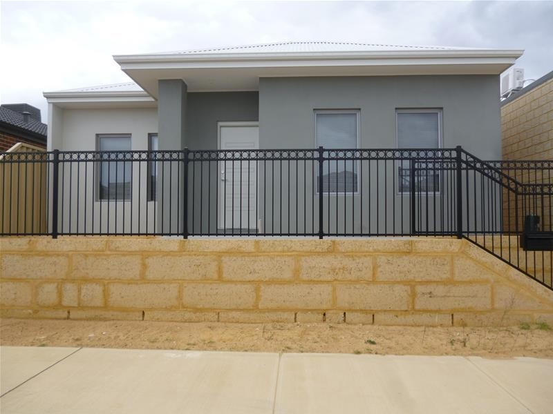 24 Manningtree Approach, Butler WA 6036