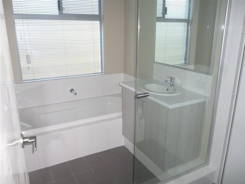 24 Manningtree Approach, Butler WA 6036