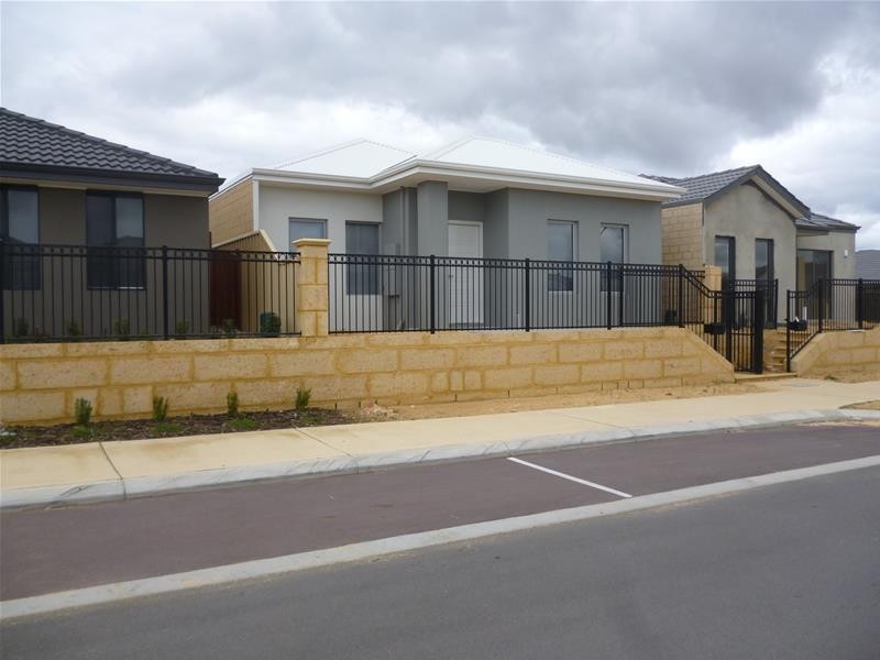 24 Manningtree Approach, Butler WA 6036