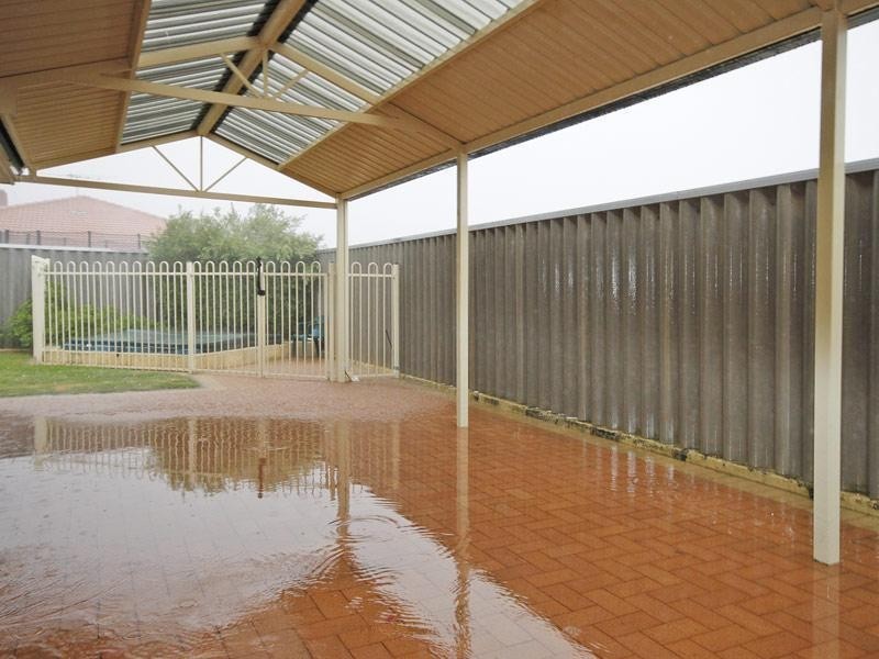 71 Ailsacraig Ramble, Kinross WA 6028