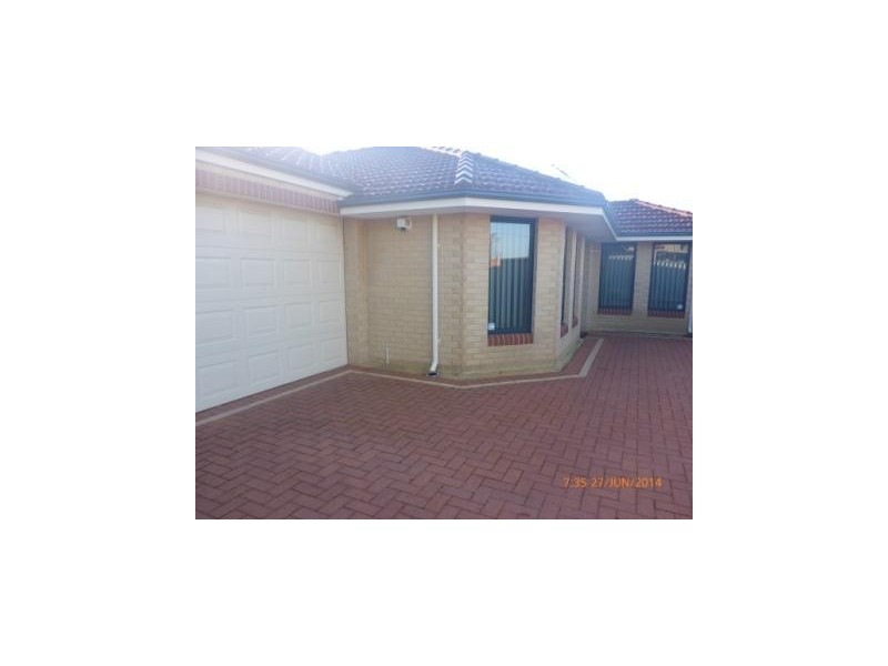 2/25 Peppering Way, Westminster WA 6061