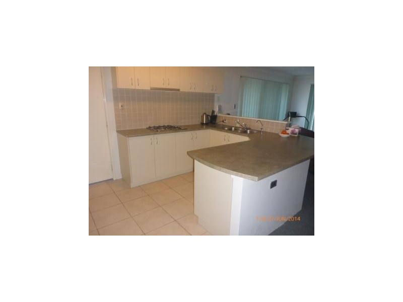 2/25 Peppering Way, Westminster WA 6061