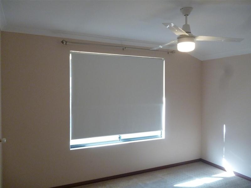 25 Minjah Circuit, Carramar WA 6031