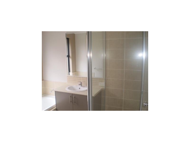 15 Serrata Road, Banksia Grove WA 6031