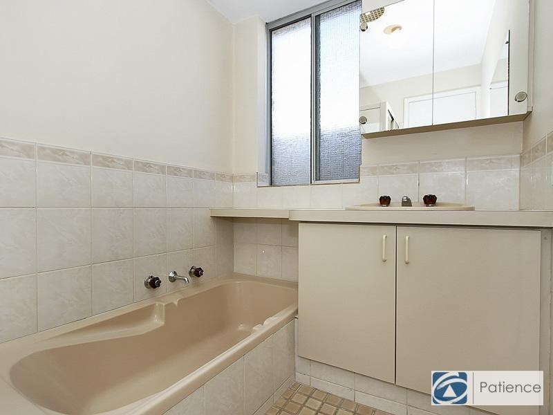 16 Dillon Glade, Joondalup WA 6027