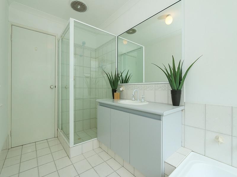 7 Swindon Lane, Currambine WA 6028