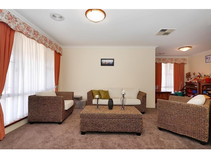 10 Kazan Close, Joondalup WA 6027