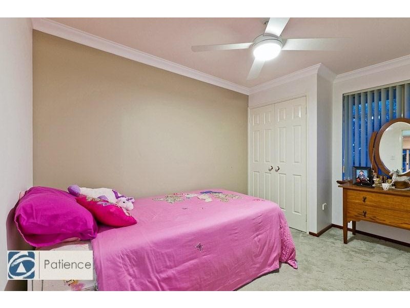 16 Kinsale Drive, Mindarie WA 6030