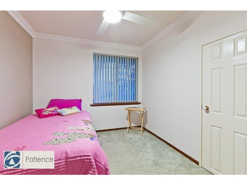 16 Kinsale Drive, Mindarie WA 6030