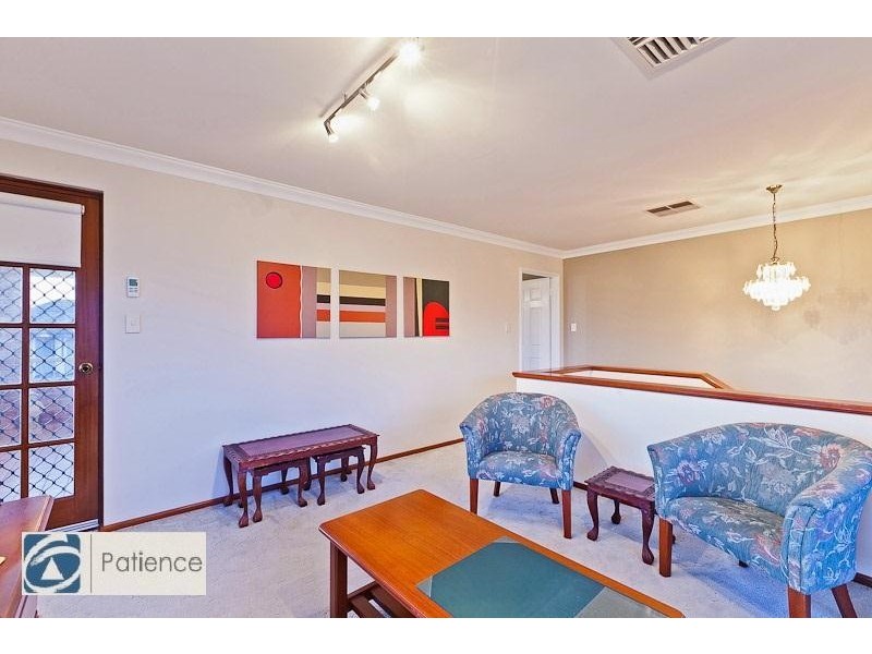 16 Kinsale Drive, Mindarie WA 6030