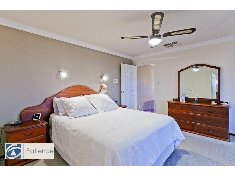 16 Kinsale Drive, Mindarie WA 6030