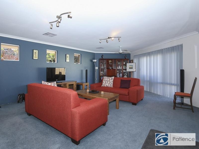 15 Arkaba Mews, Ocean Reef WA 6027