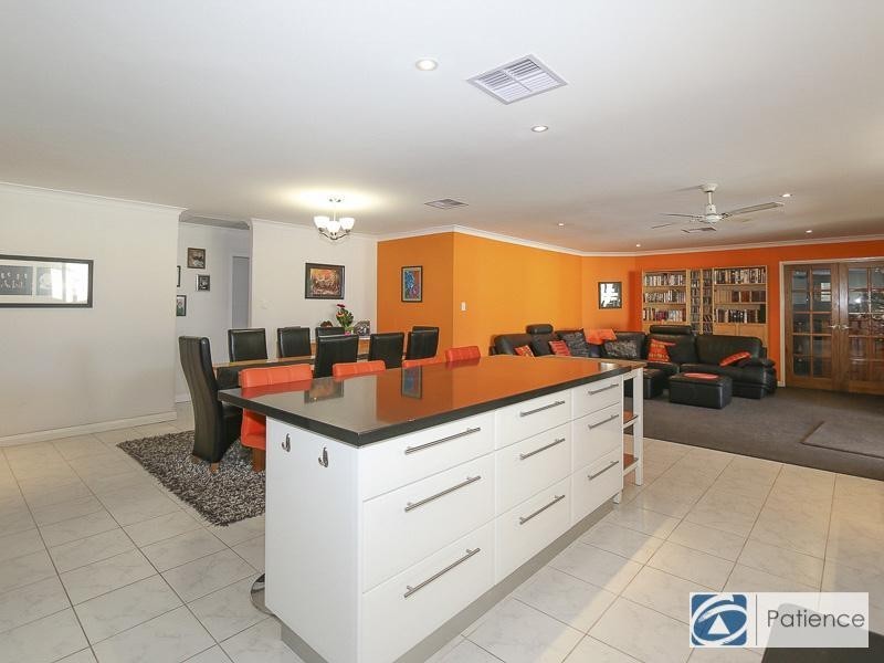 15 Arkaba Mews, Ocean Reef WA 6027