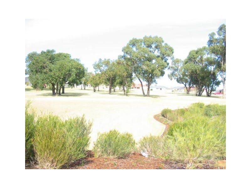 28 Verona Street, Hocking WA 6065