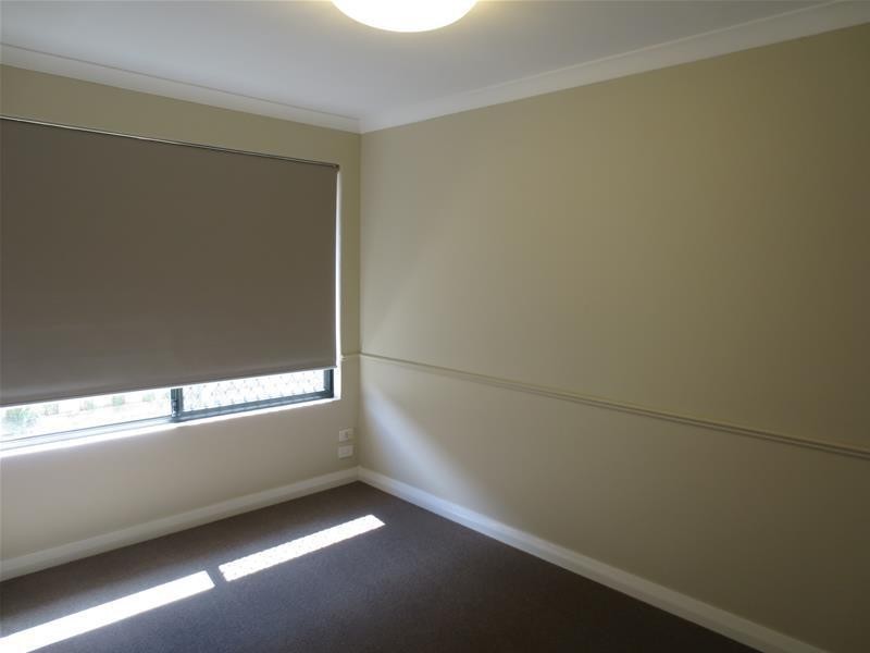 15 Golflinks Drive, Carramar WA 6031