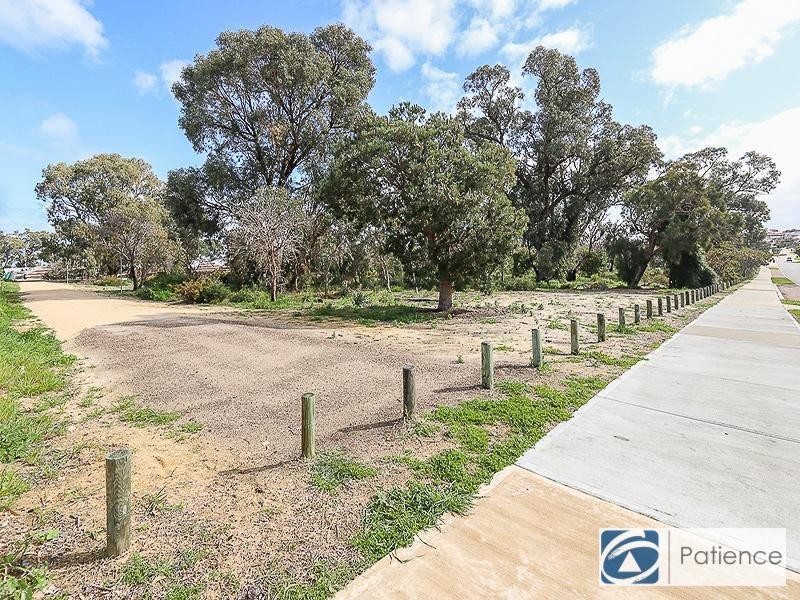 4 Covent Fairway, Pearsall WA 6065