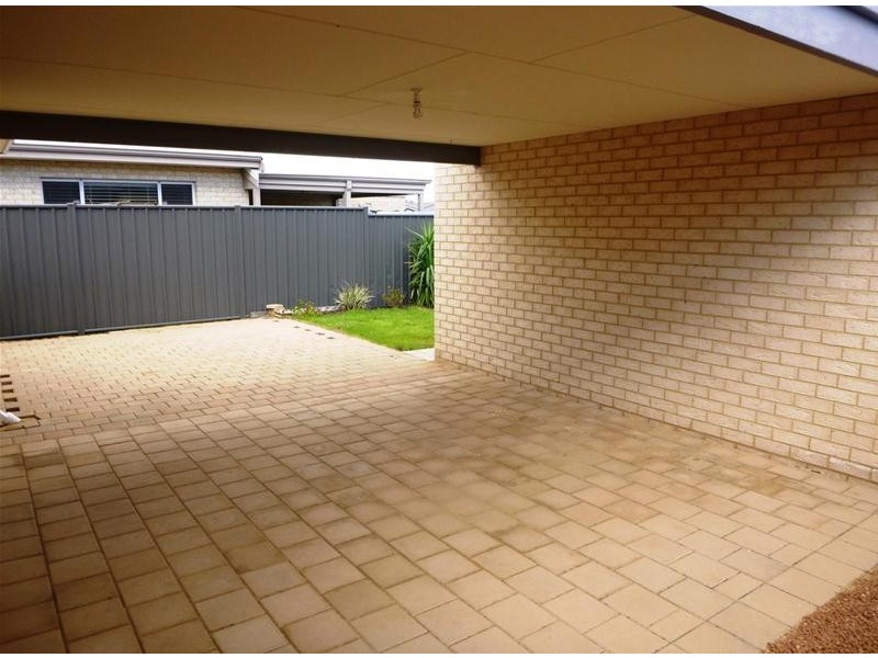 126 Joseph Banks Boulevard, Banksia Grove WA 6031