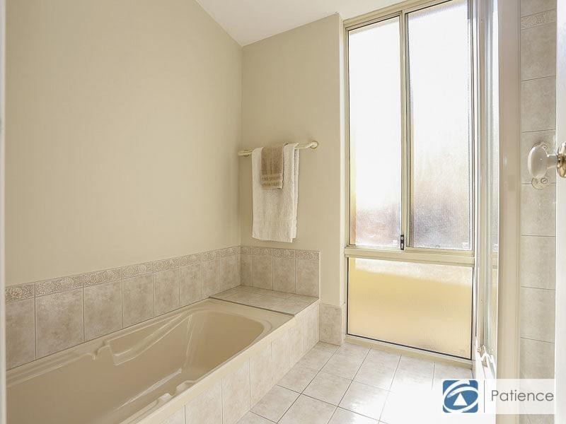 5 Tiwi Court, Iluka WA 6028