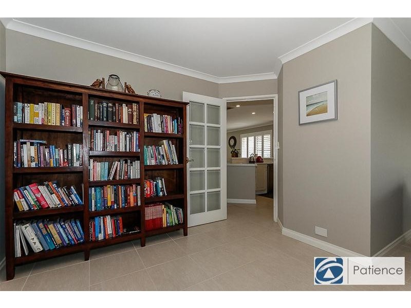 10 La Grange Loop, Currambine WA 6028