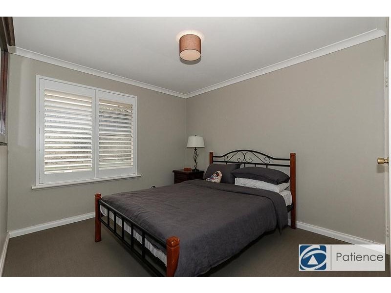 10 La Grange Loop, Currambine WA 6028