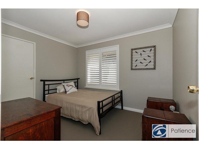 10 La Grange Loop, Currambine WA 6028