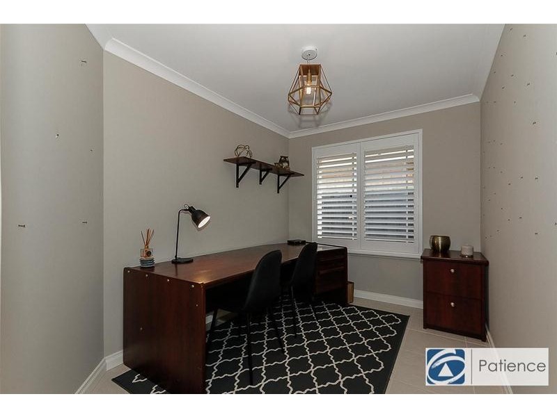 10 La Grange Loop, Currambine WA 6028