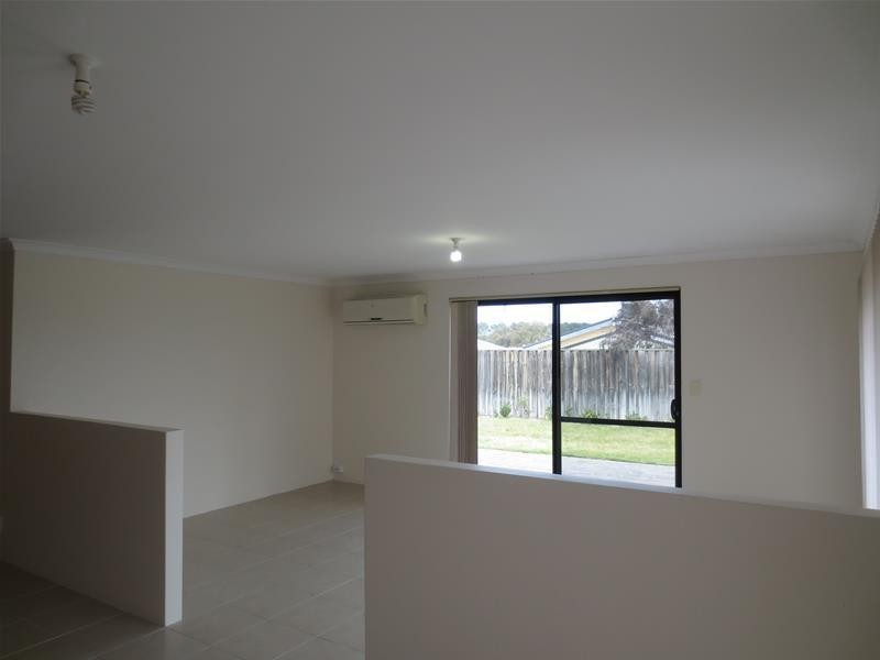 32 Watkins Loop, Tapping WA 6065