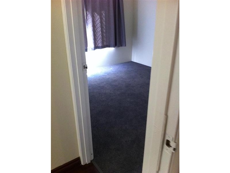 96 Houghton Drive, Carramar WA 6031