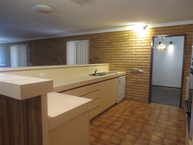 15 Monterey Drive, Woodvale WA 6026