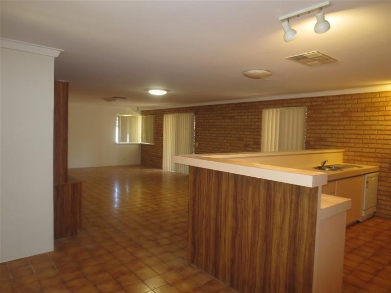 15 Monterey Drive, Woodvale WA 6026