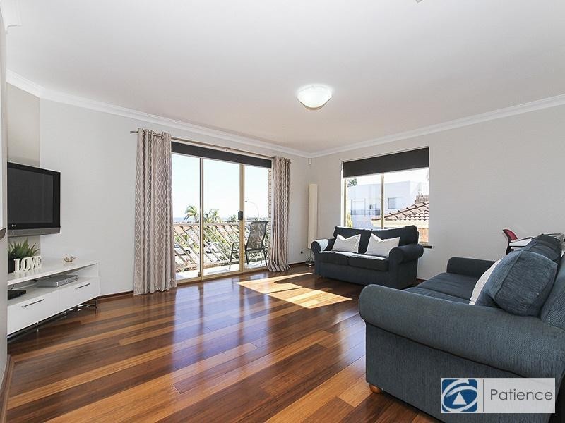 10 Gemini Rise, Ocean Reef WA 6027