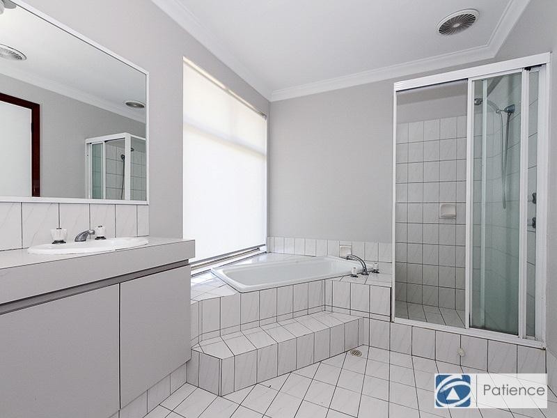 10 Gemini Rise, Ocean Reef WA 6027