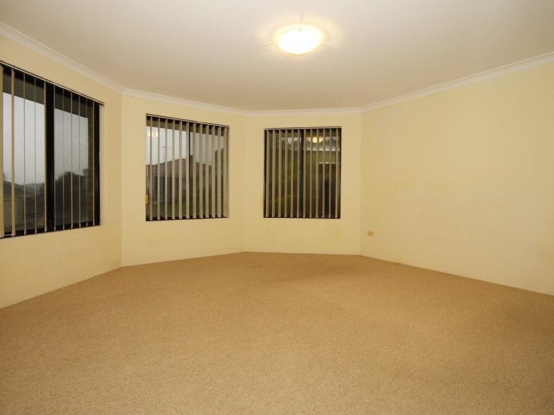 71 Ailsacraig Ramble, Kinross WA 6028