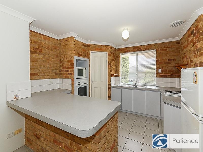 8 Swindon Lane, Currambine WA 6028