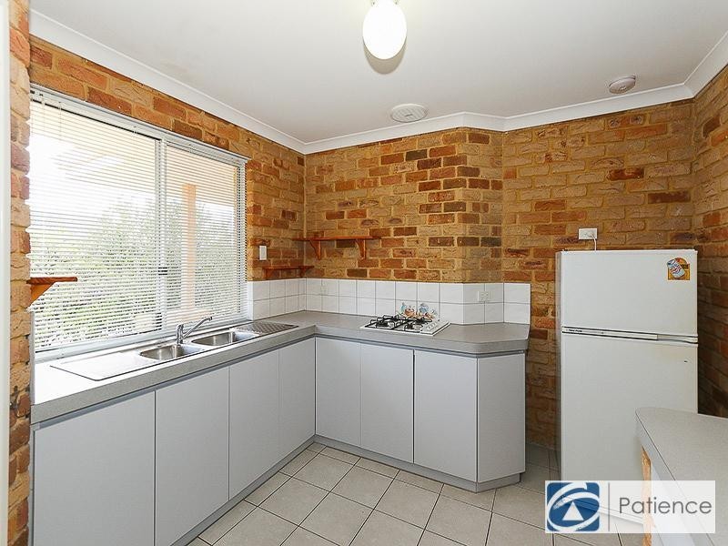 8 Swindon Lane, Currambine WA 6028