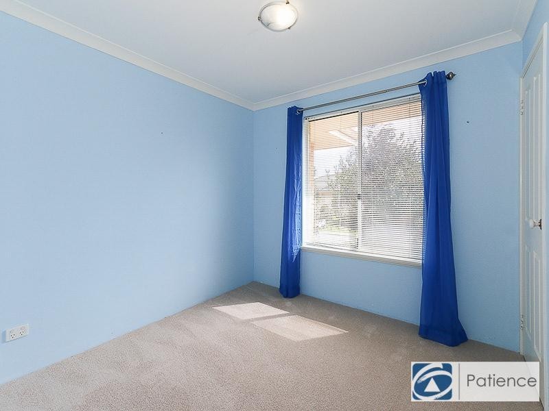 8 Swindon Lane, Currambine WA 6028