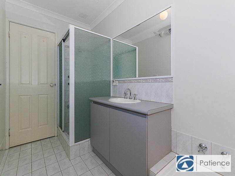 8 Swindon Lane, Currambine WA 6028