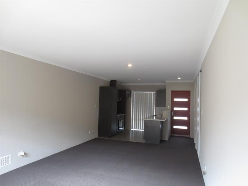 22 Nashville Loop, Currambine WA 6028