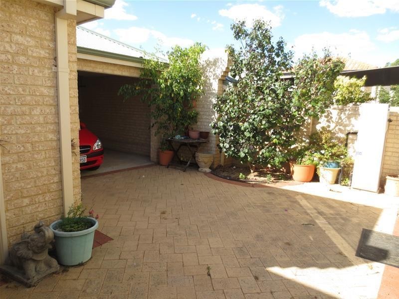 27 Blackfriars Road, Joondalup WA 6027
