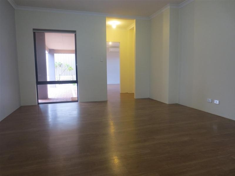 87A Rochester Circle, Balga WA 6061