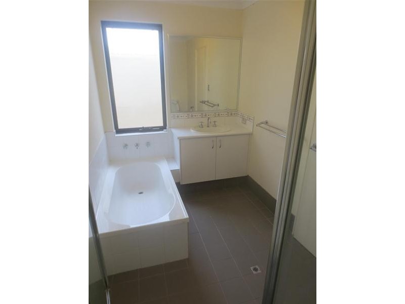 87A Rochester Circle, Balga WA 6061