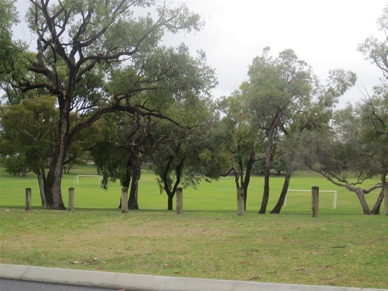 87A Rochester Circle, Balga WA 6061