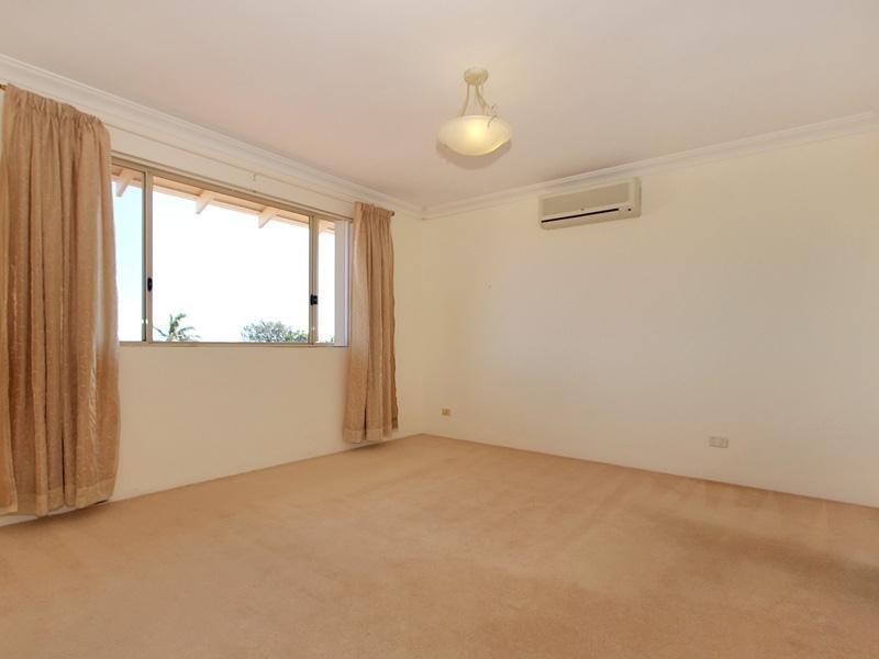 43 Canterbury Circle, Currambine WA 6028